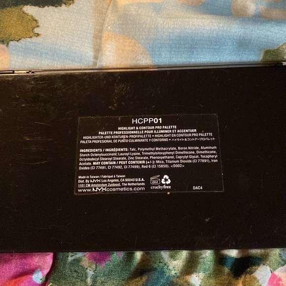 NYX highlight and contour palette! - Picture 3 of 3